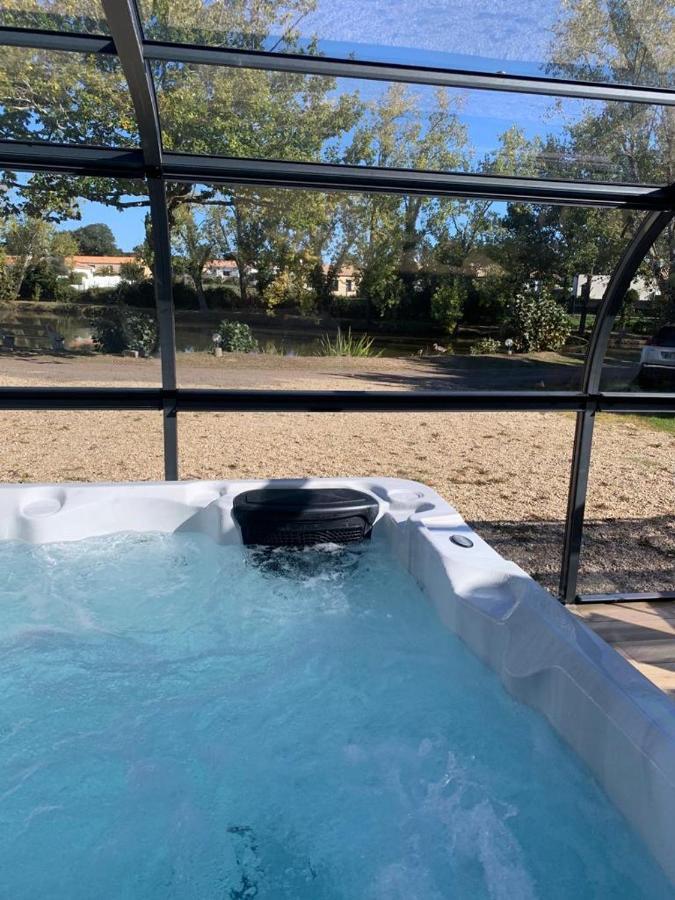 Maison Avec Jacuzzi Proche Plages Avrille  Exterior foto